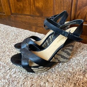 Audrey Brooke Heels Womens 9 Platform Wedge Ankle Strappy Black Faux Leather